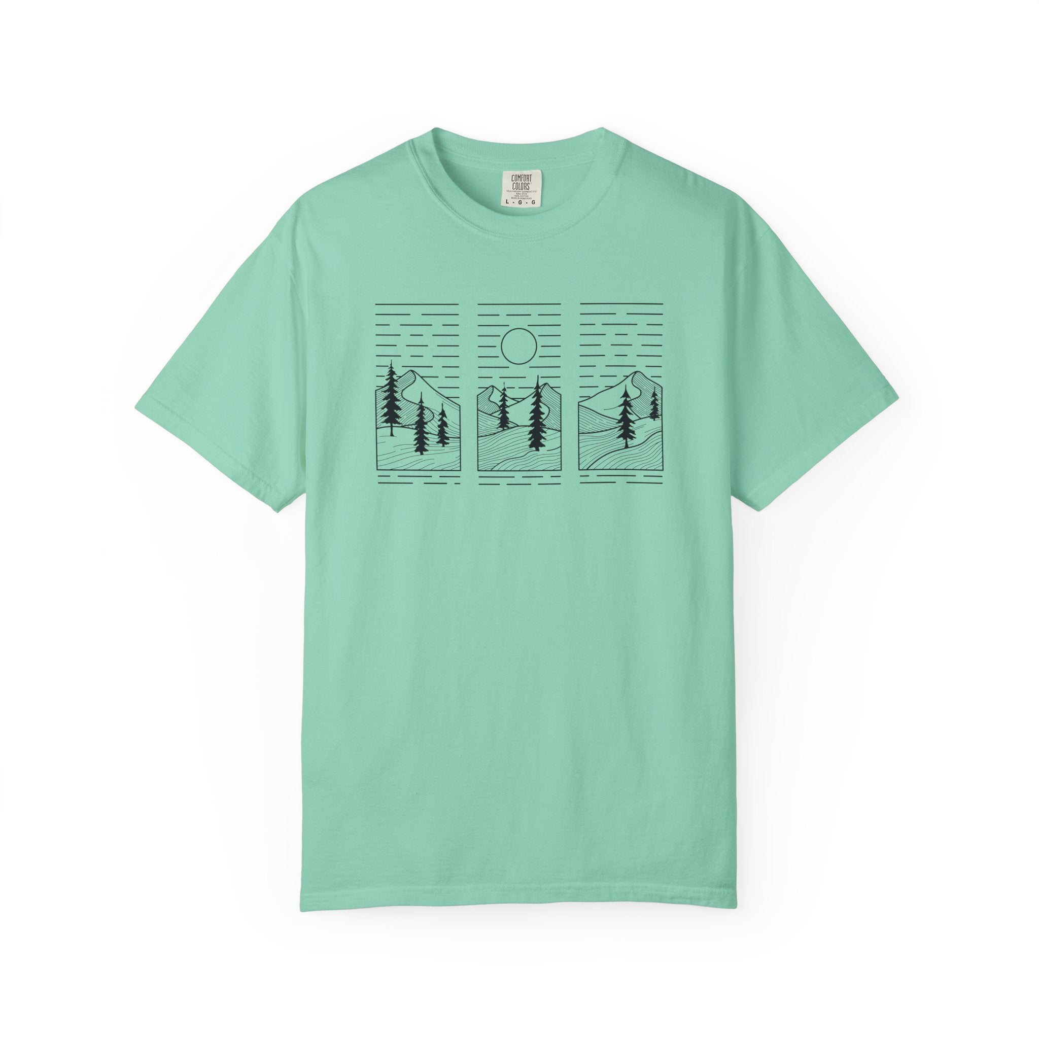 Minimalist 3-Panel Mountains
